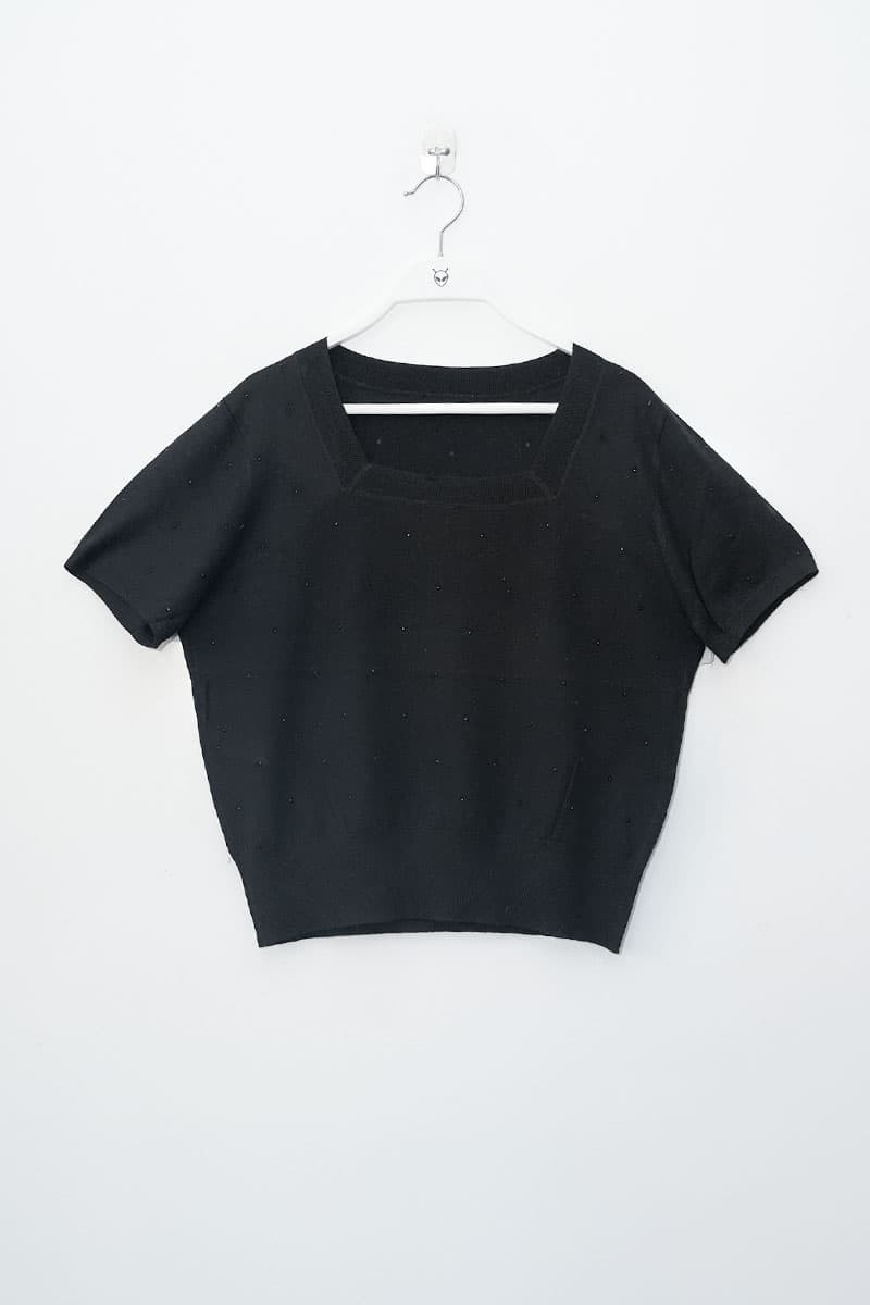 Black crop top
